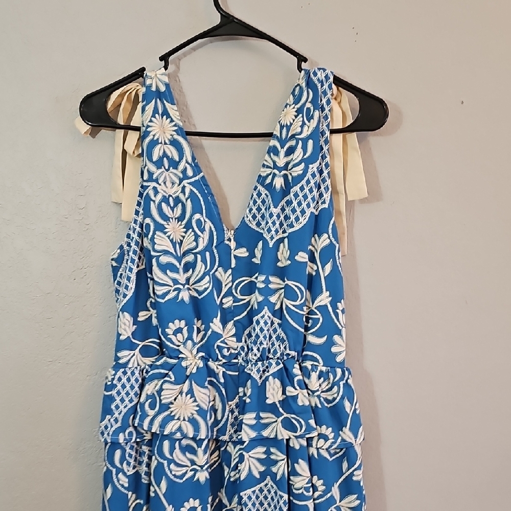 NWT Moon River Blue and White Floral Ruffle Maxi Dress Womens Large - Picture 9 of 11